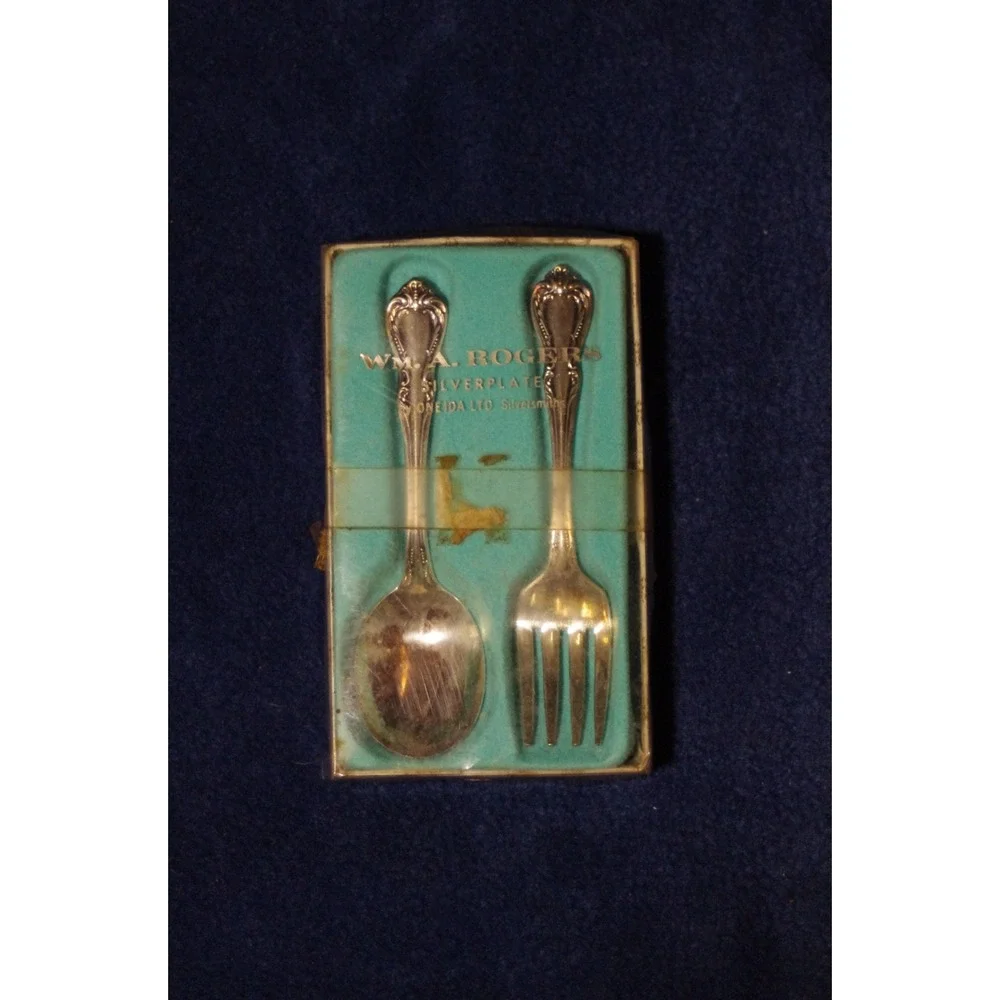 Vintage‎ Wm. A. Rogers Oneida Silverplate Flatware Baby Fork & Spoon Set in Box